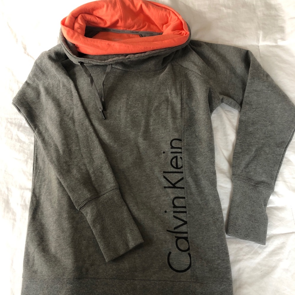 Calvin Klein - performance sweatshirt